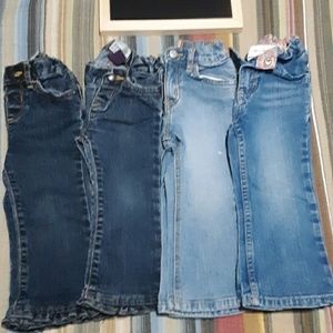 Bottoms - Lot 18 to 24 months jeans Bottoms - Lot 18 to 24 months jeans